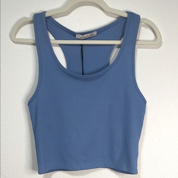 Tops - Cream & Rage Blue Ribbed Cropped Tank Top Size Large NWT